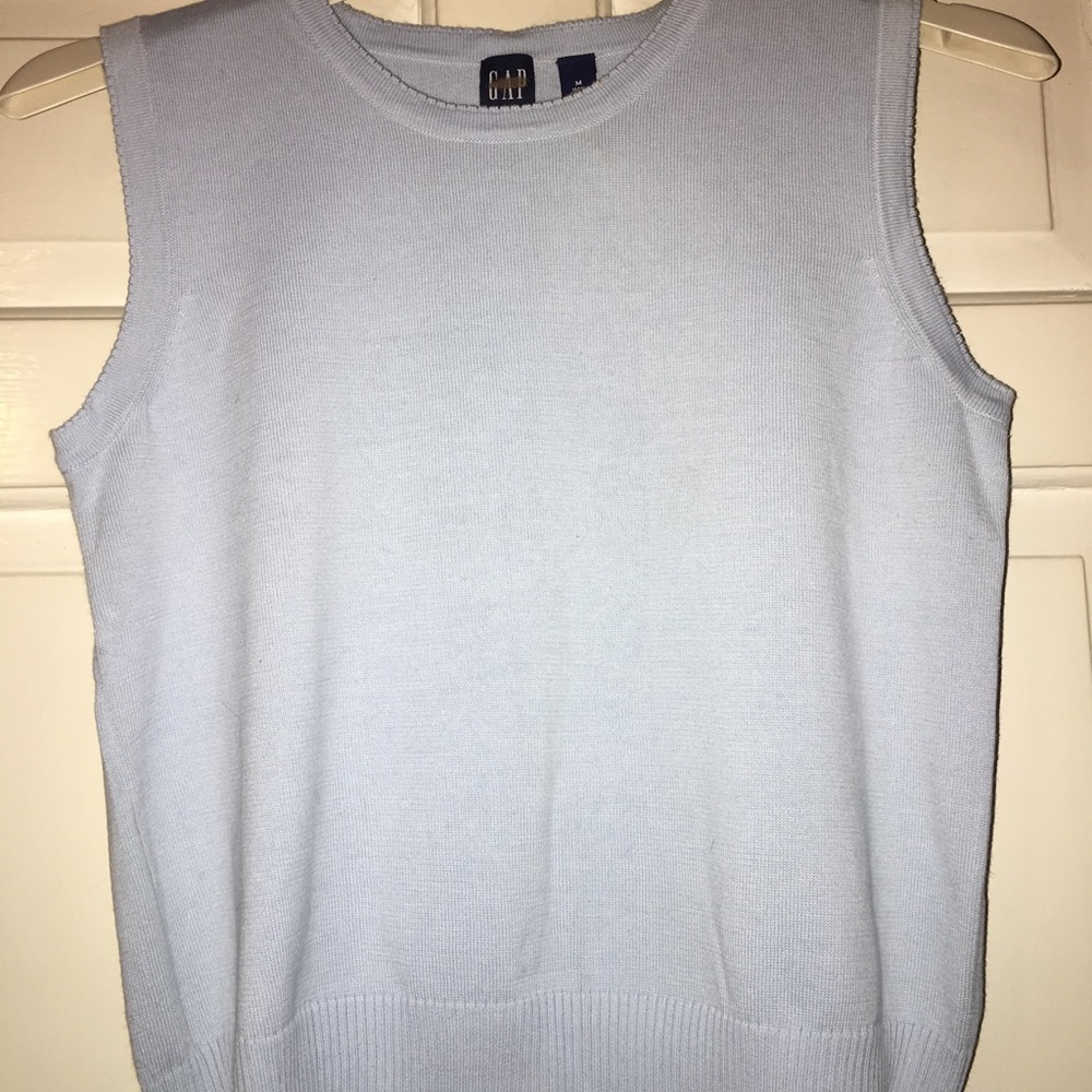 NWT GAP. Sleeveless Top